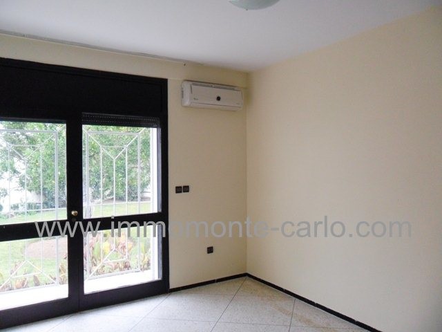 Location villa avec piscine au quartier Souissi RABAT — 3