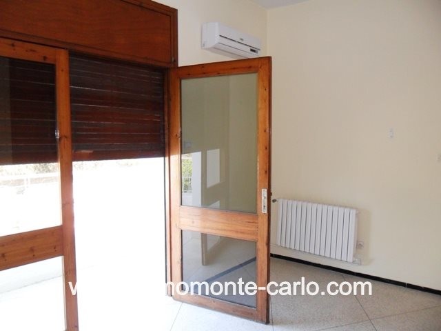 Villa avec chauffage et piscine à louer au quartier  Souissi — 4