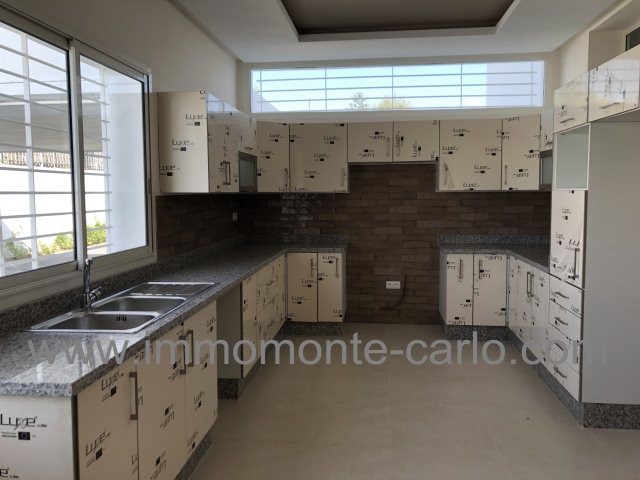 Très belle villa moderne neuve à louer à Rabat — 4