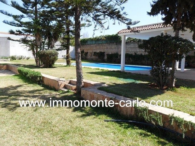 Villa avec chauffage et piscine à louer au quartier  Souissi RABAT — 3