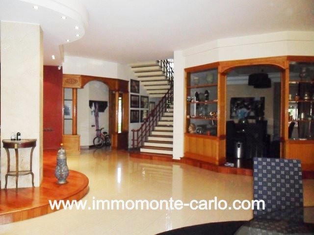 Villa neuve haut standing à louer au quartier  Souissi RABAT — 6
