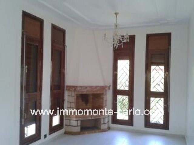 À Rabat location une villa avec beau jardin à Hay Riad — 4