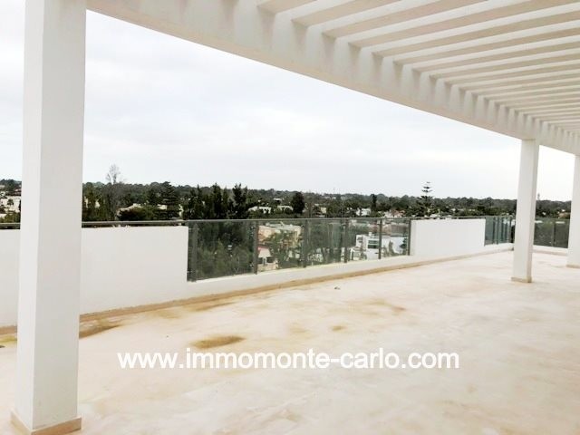 Luxueux appartement avec belle grande terrasse à Rabat