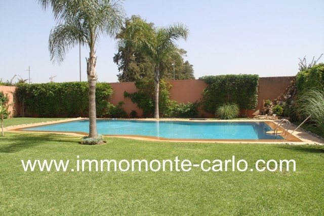 Location villa haut standing avec piscine à louer à Souissi Rabat — 2