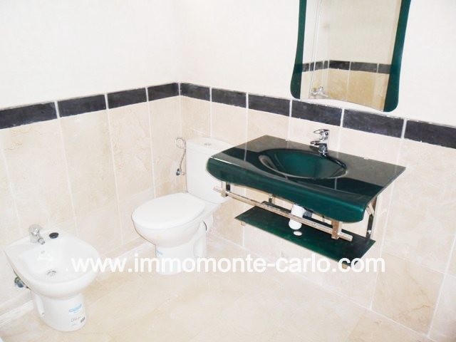 Jolie villa neuve à louer à Rabat au quartier Souissi — 4