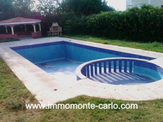 Location d’une villa d’architecte avec piscine à Souissi Rabat