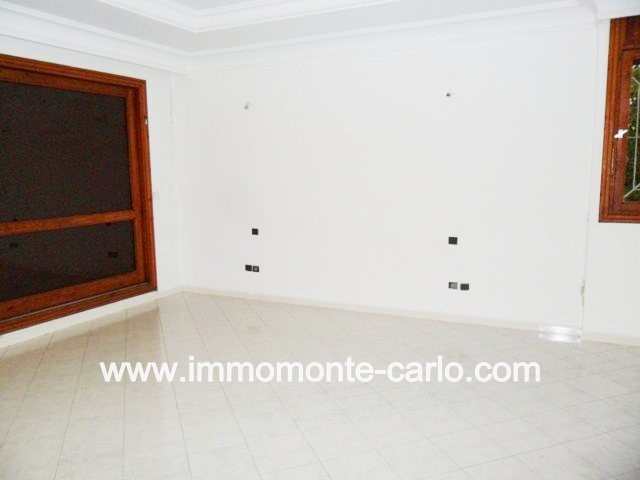 À louer villa avec chauffage central à Rabat Souissi Maroc — 6