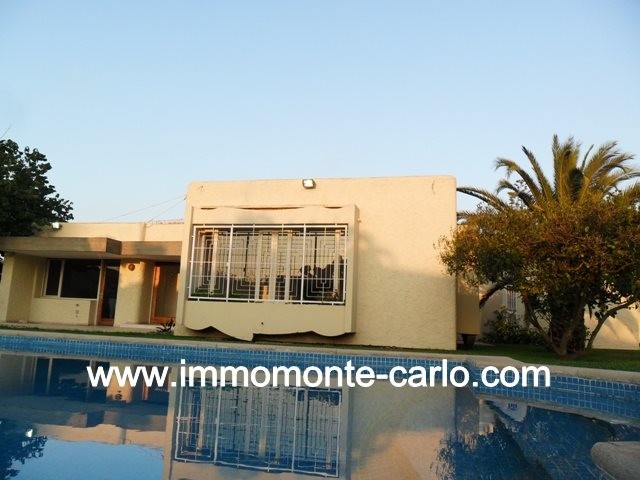 Magnifique villa avec piscine et chauffage à louer au quartier Souissi RABAT