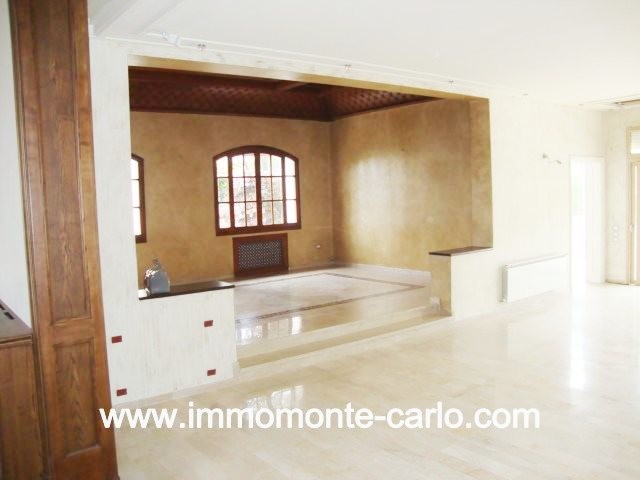 Location villa moderne au quartier Souissi Rabat — 3