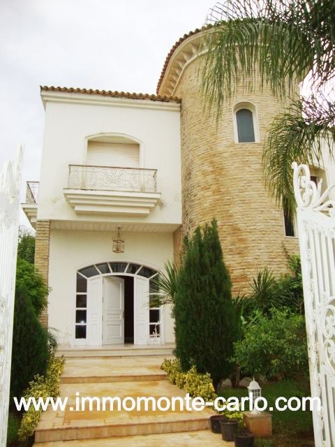 Location villa moderne au quartier Souissi Rabat