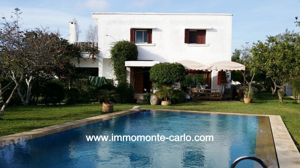 Location villa avec piscine et chauffage central à  Souissi Rabat — 2