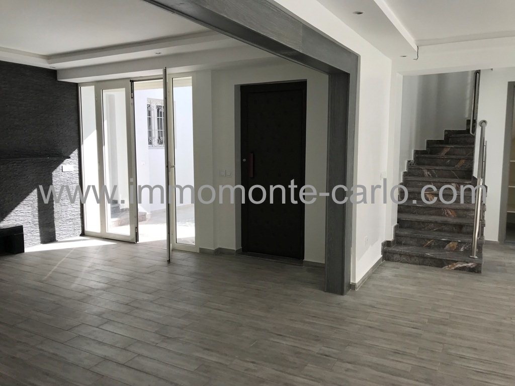villa neuve haut standing avec piscine à Hassan — 2