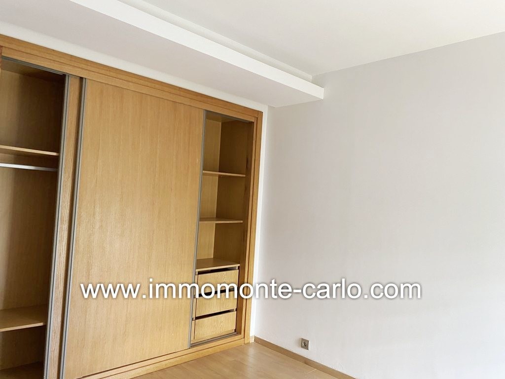 Superbe appartement à louer sans vis à vis avec grande terrasse à souissi — 5