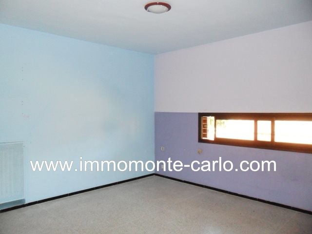 Villa avec chauffage et piscine à louer au quartier  Souissi RABAT — 5