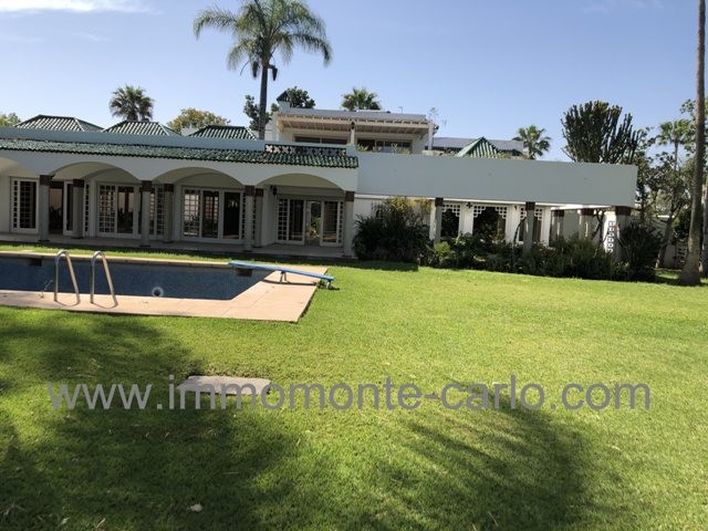 Villa  à louer avec chauffage central et piscine à Rabat
