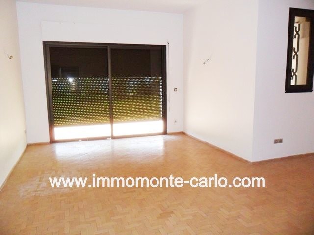 Location belle villa au quartier Souissi à Rabat — 2
