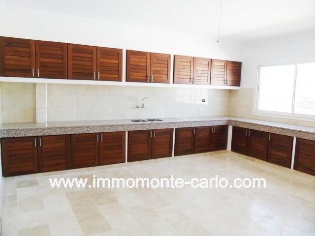 Jolie villa neuve à louer à Rabat au quartier Souissi — 3