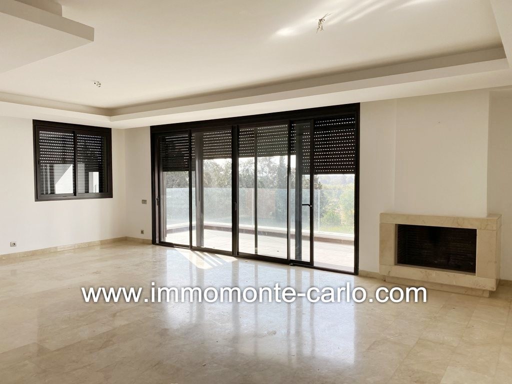 Superbe appartement à louer sans vis à vis avec grande terrasse à souissi — 2