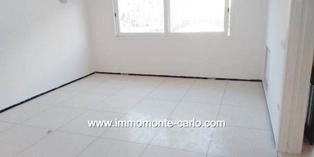 Location d’une villa bien ensoleillée à Souissi à Rabat — 3