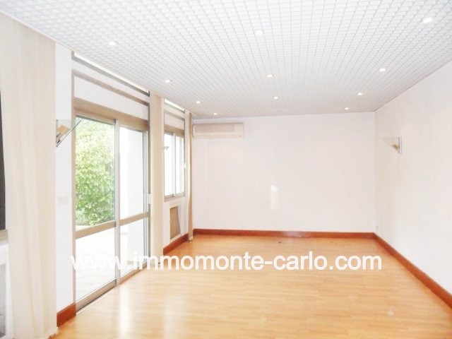 Villa haut standing à louer au quartier  Souissi RABAT — 6