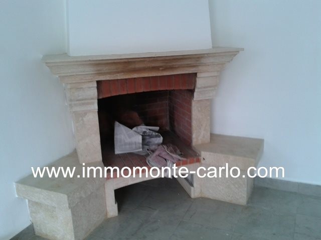 A louer maison-villa vide à Rabat OLM/aviation — 2