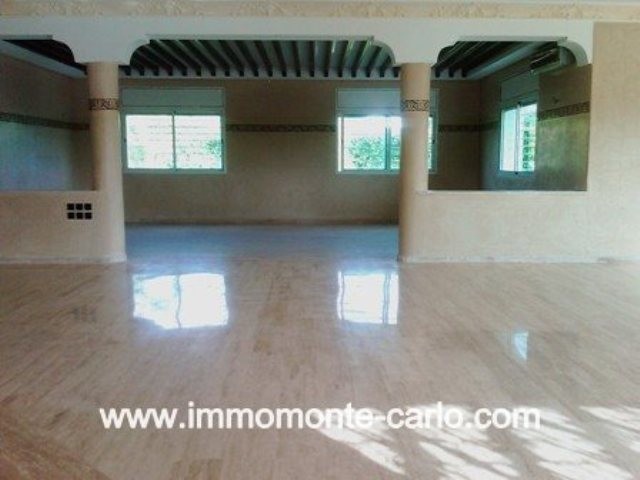 Location d’une villa d’architecte avec piscine à Souissi Rabat — 6