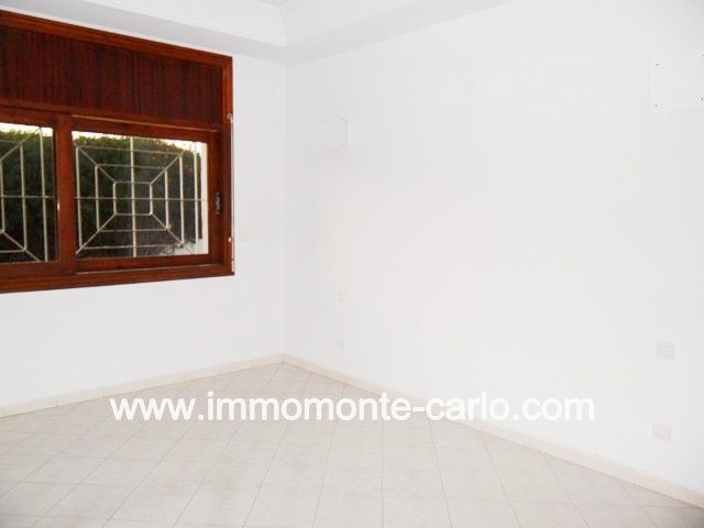 À louer villa avec chauffage central à Rabat Souissi Maroc — 4