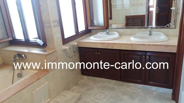 Jolie villa avec chauffage central à louer au quartier Souissi — 4