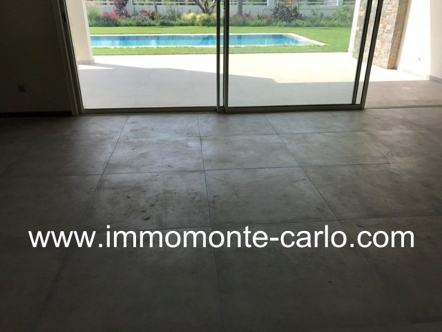 À vendre à Rabat villa neuve haut standing au quartier Souissi — 3