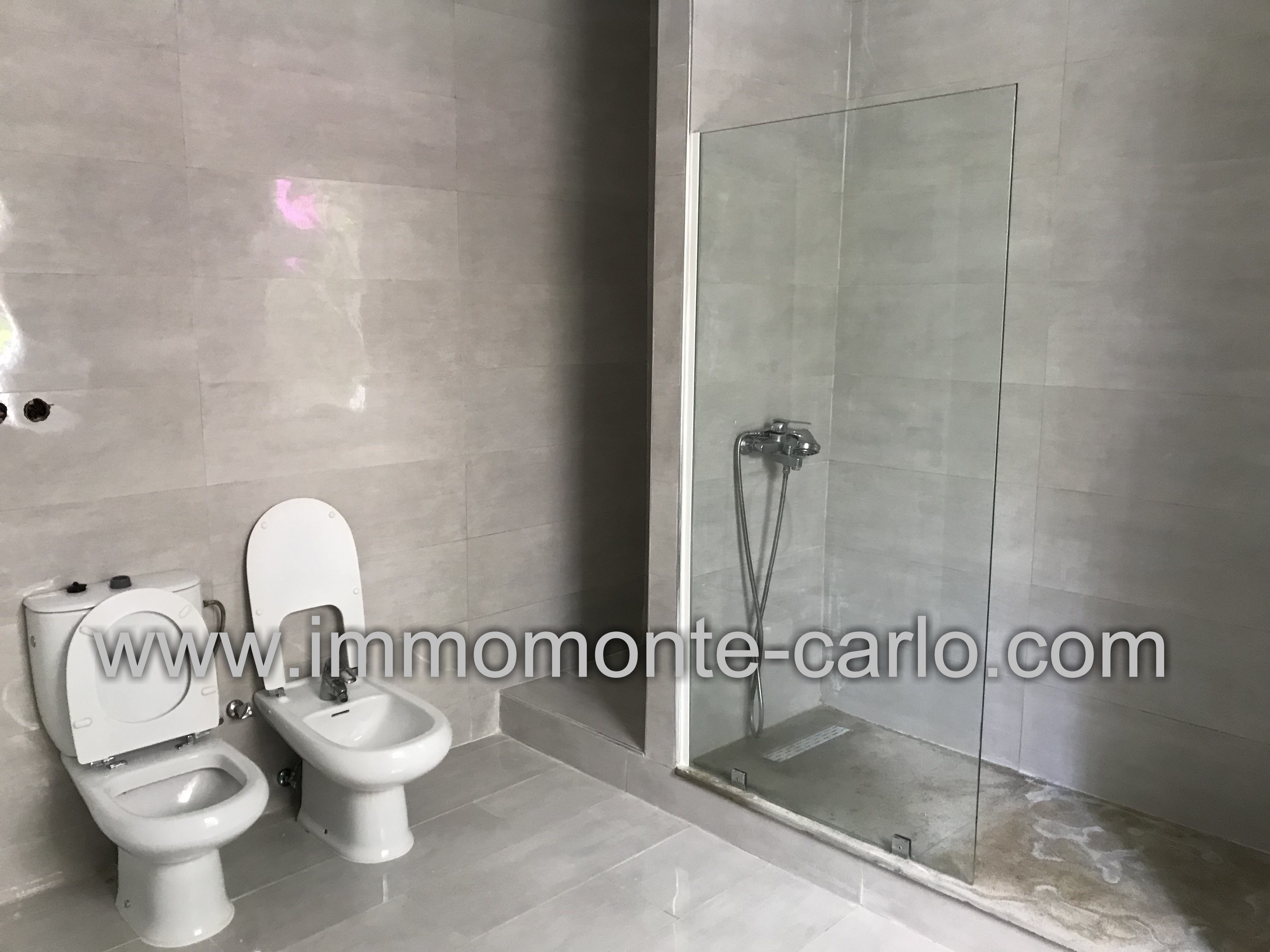 Villa avec beau jardin à louer à Rabat au quartier Aviation — 6