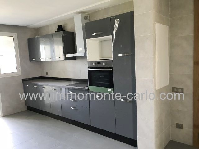 Appartement neuf avec terrasse à louer à Souissi — 6