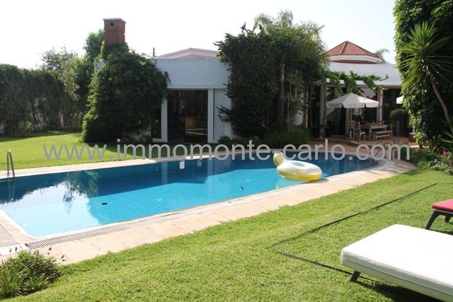 Villa à louer à RABAT avec piscine et jardin — 3