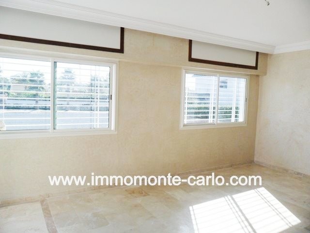 Jolie villa neuve à louer à Rabat au quartier Souissi — 6