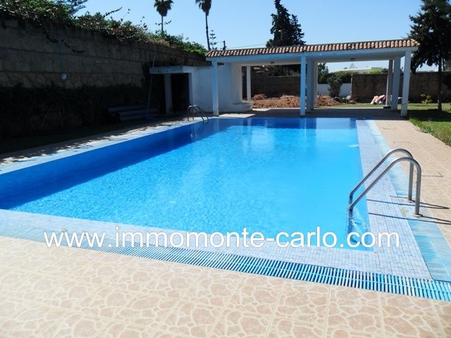Villa avec chauffage et piscine à louer au quartier  Souissi RABAT — 2