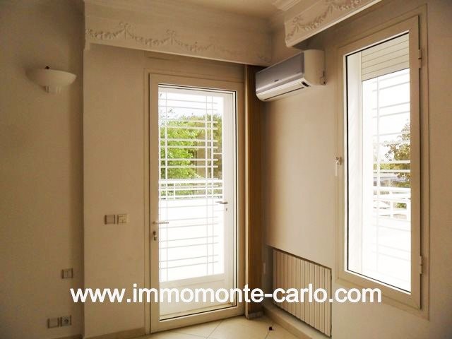 Location villa avec piscine à Rabat au quartier Souissi — 5