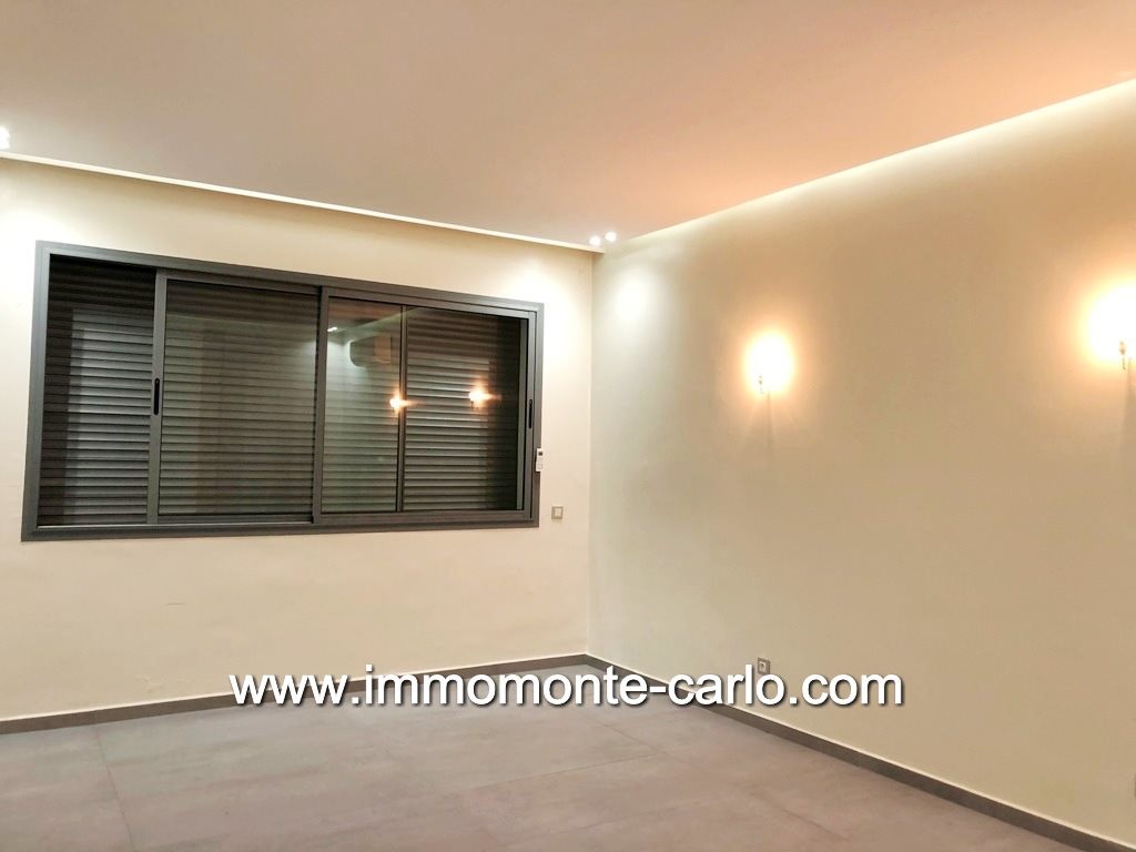 Location villa neuve moderne bien située à Souissi — 2