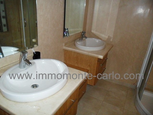 Location villa haut standing à Rabat avec piscine à Rabat- Souissi- — 4
