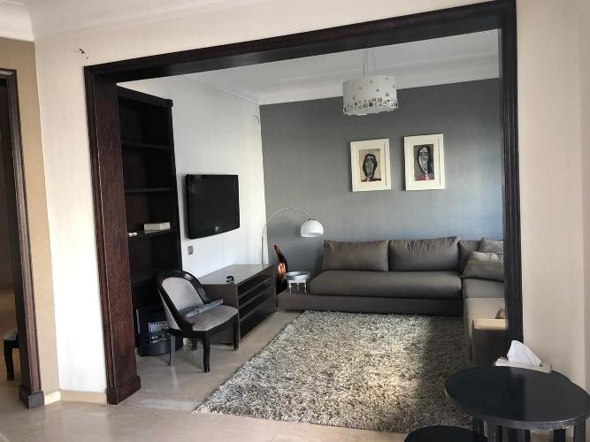 Appartement moderne de haut standing climatisé en location meublé au Racine Casablanca — 5