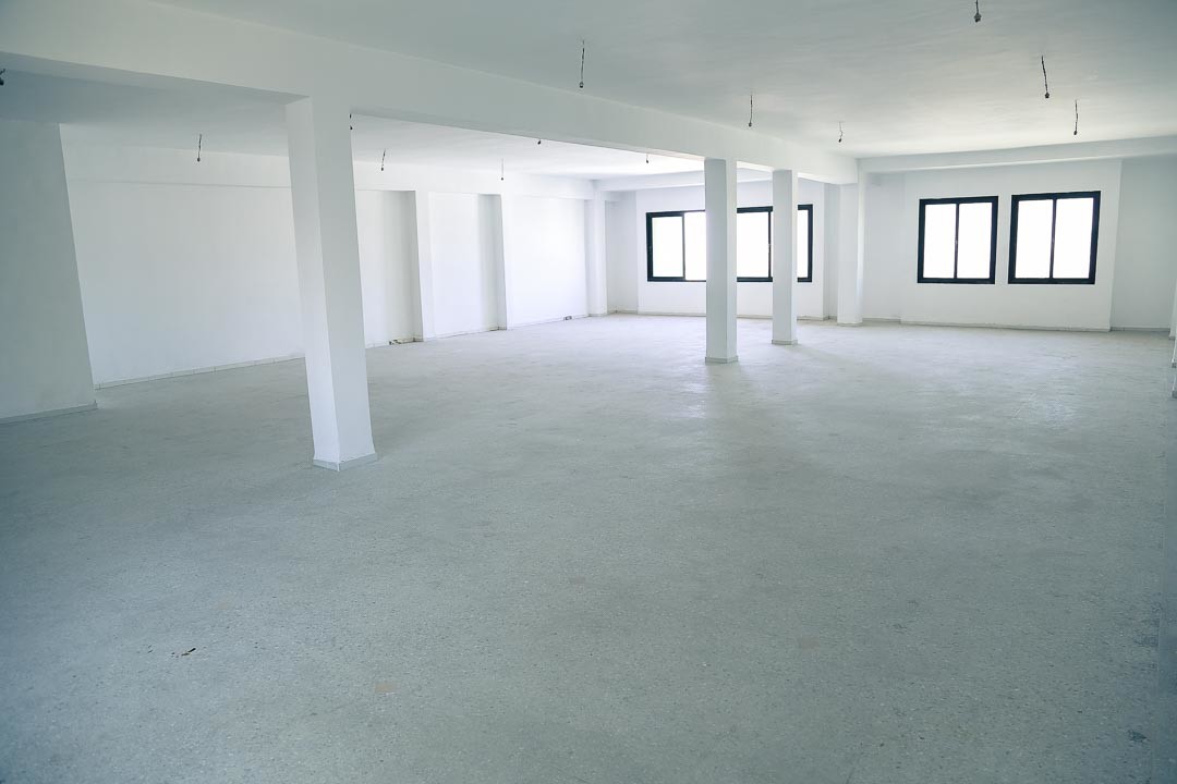 Vends plateaux bureaux — 2