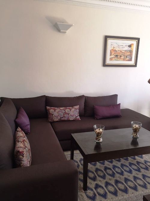 Studio en location meublé avec terrasse et une véranda au quartier Gauthier Casablanca.