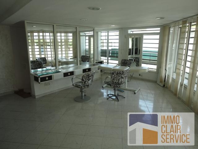 Un local en location sur quartier les hôpitaux de 52m² — 5