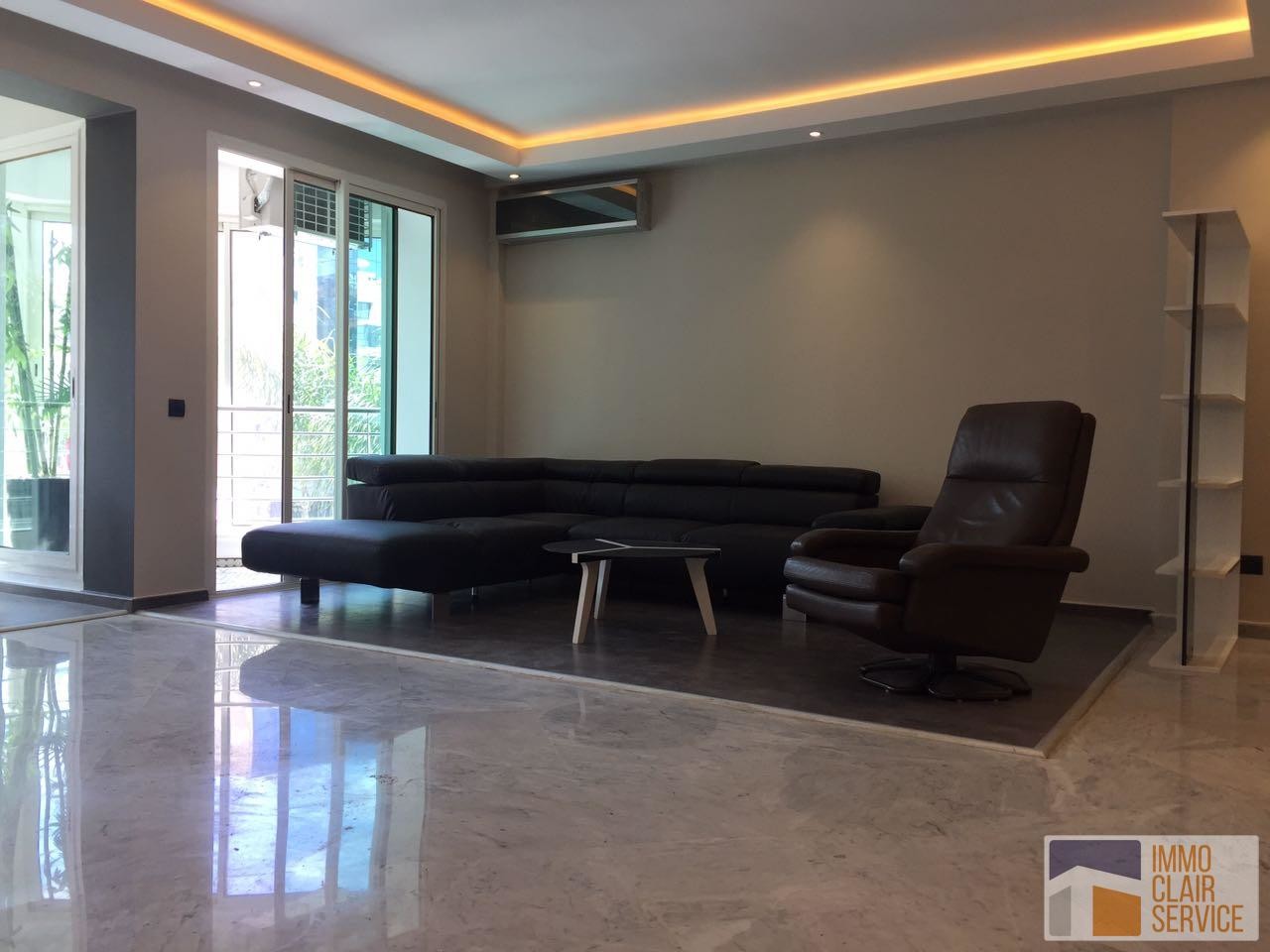 Location appartement moderne avec terrasse Racine Casablanca — 3