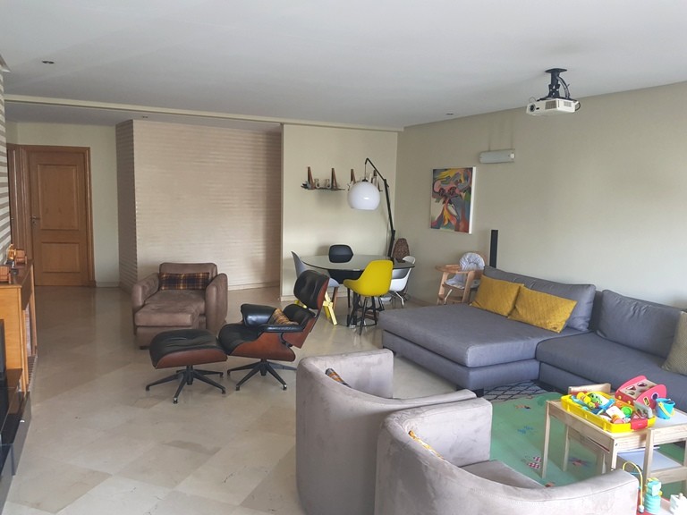 Racine joli appartement en vente