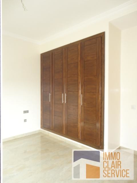 Villa 360 m² à Dar Bouazza — 10
