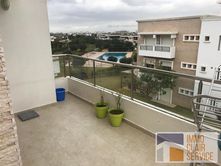 Sur Bouskoura un appartement de haut standing en vente — 6