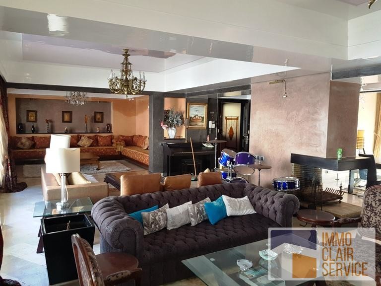Un duplex spacieux en location meublé sur quartier Racine
