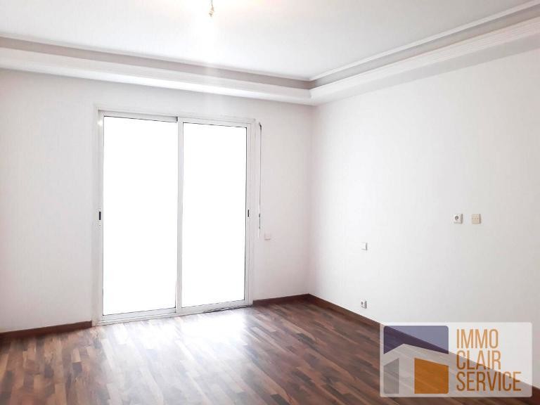France ville vente d'un appartement refait à neuf — 4