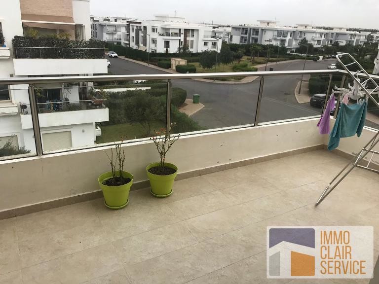 Sur Bouskoura un appartement de haut standing en vente — 5