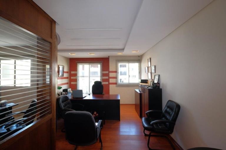 Bureau 91 m² à Boulevard Al Massira Al Khadra — 10