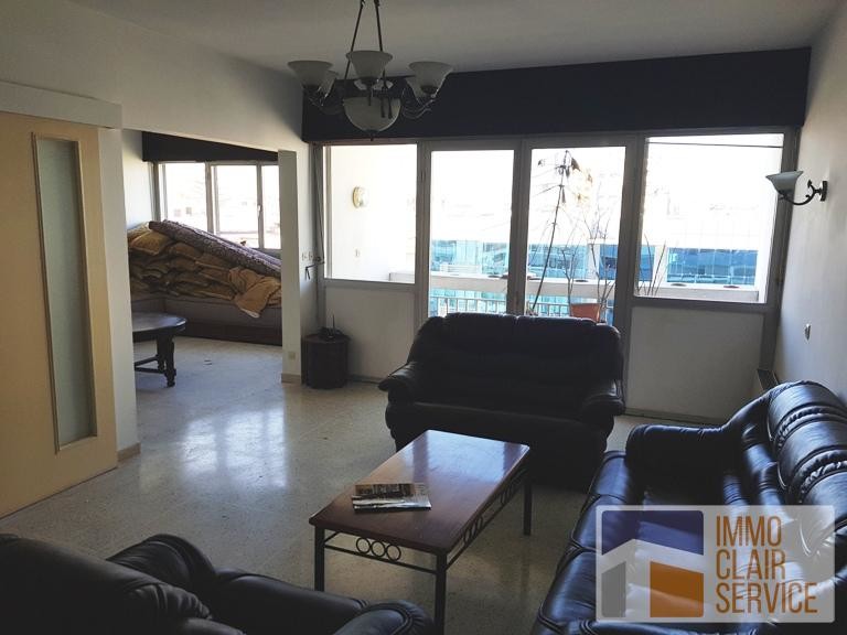 Un appartement spacieux en location semi meublé sur quartier Maarif